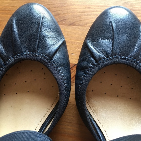 Navy Blue GeoX Pumps - Picture 4 of 11